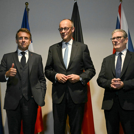 Opposition to Putin Pulls Up European Leaders Dragged Down at Home