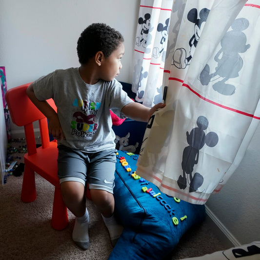 Tylenol, Autism and Vaccines: What to Know Ahead of Trump’s Announcement