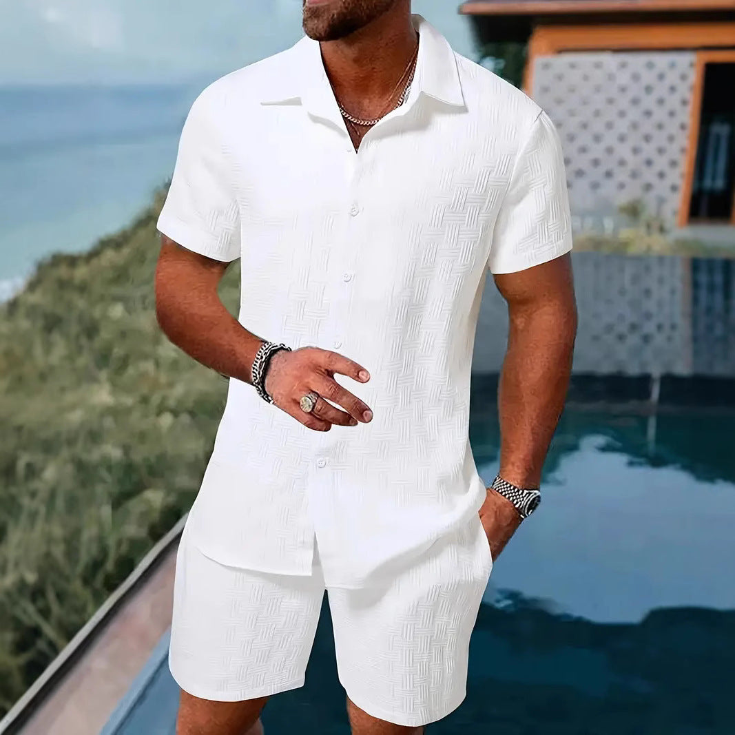 A two-piece set of jacquard black and white solid color short-sleeved men's vacation casual style shirt and shorts