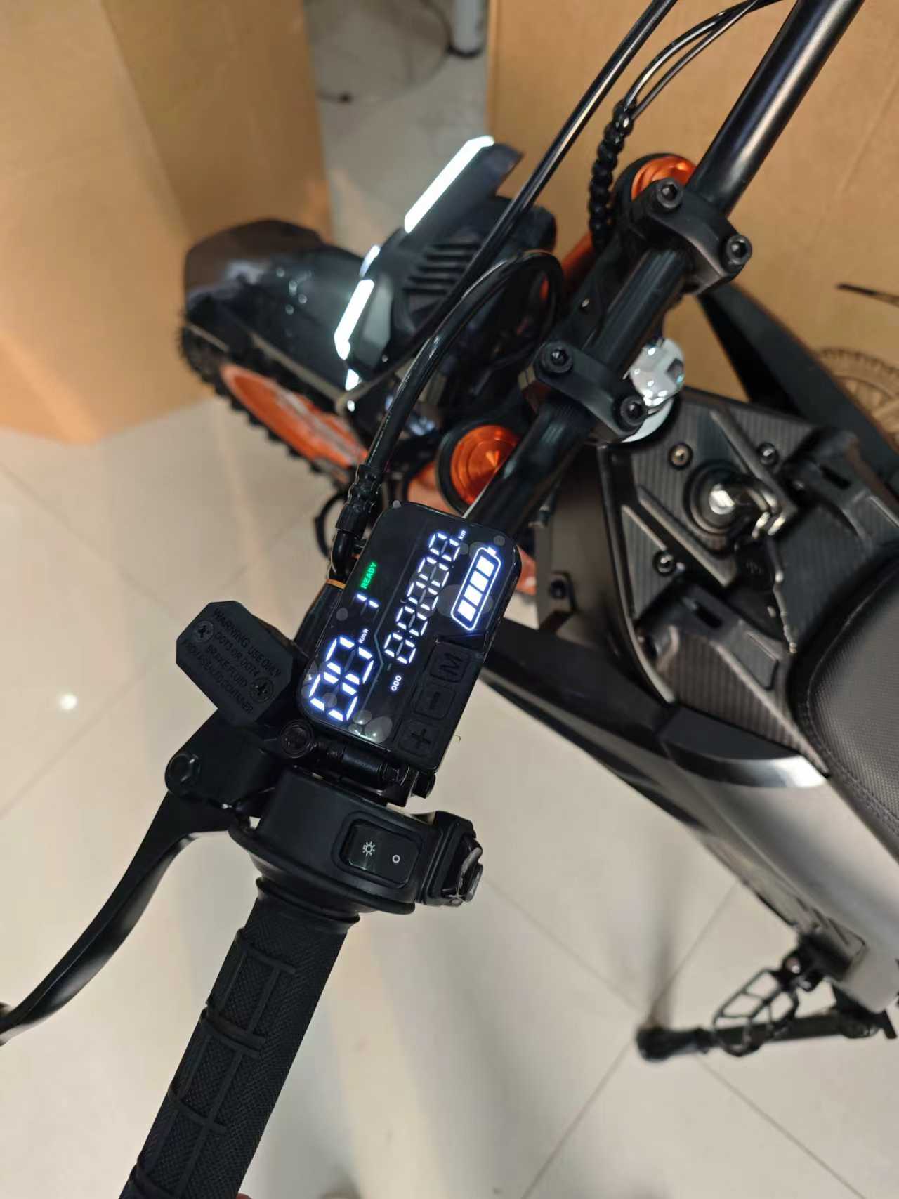 OEM Fast Shipping Hot Selling 72V Peak 4500W Off-Road Electric Dirt Bike for Adults Max Speed 75km/h Featuring Lithium B