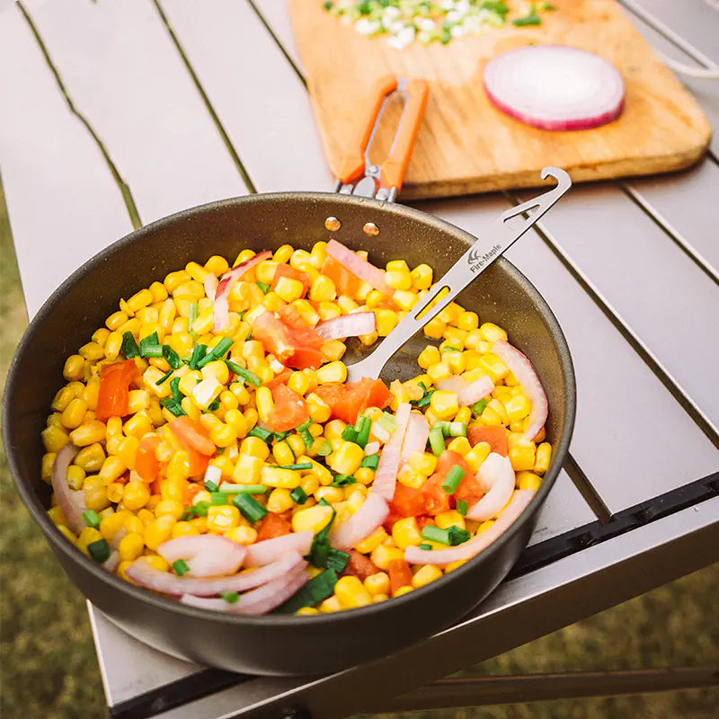 Teflon Coated Non-Stick Frying Pan for Outdoor Cooking