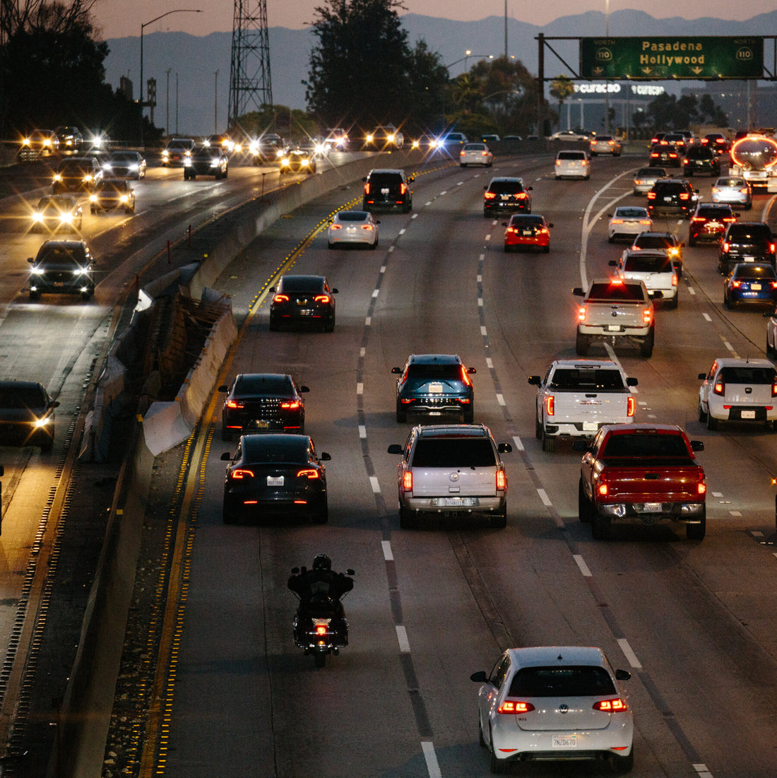 Supreme Court Lifts Restrictions on L.A. Immigration Stops