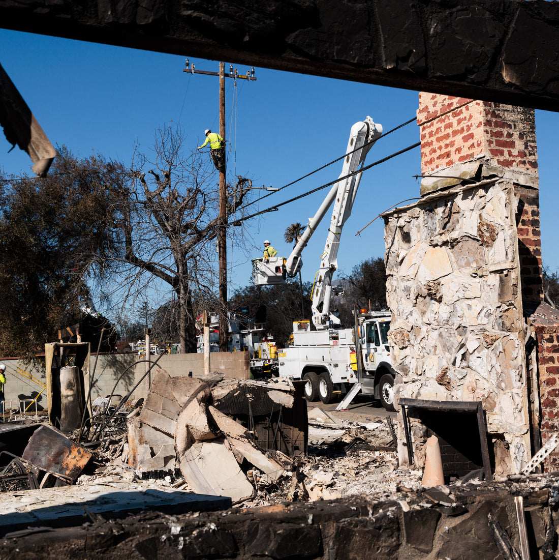 Justice Dept. Accuses California Utility of Negligence in Deadly Eaton Fire