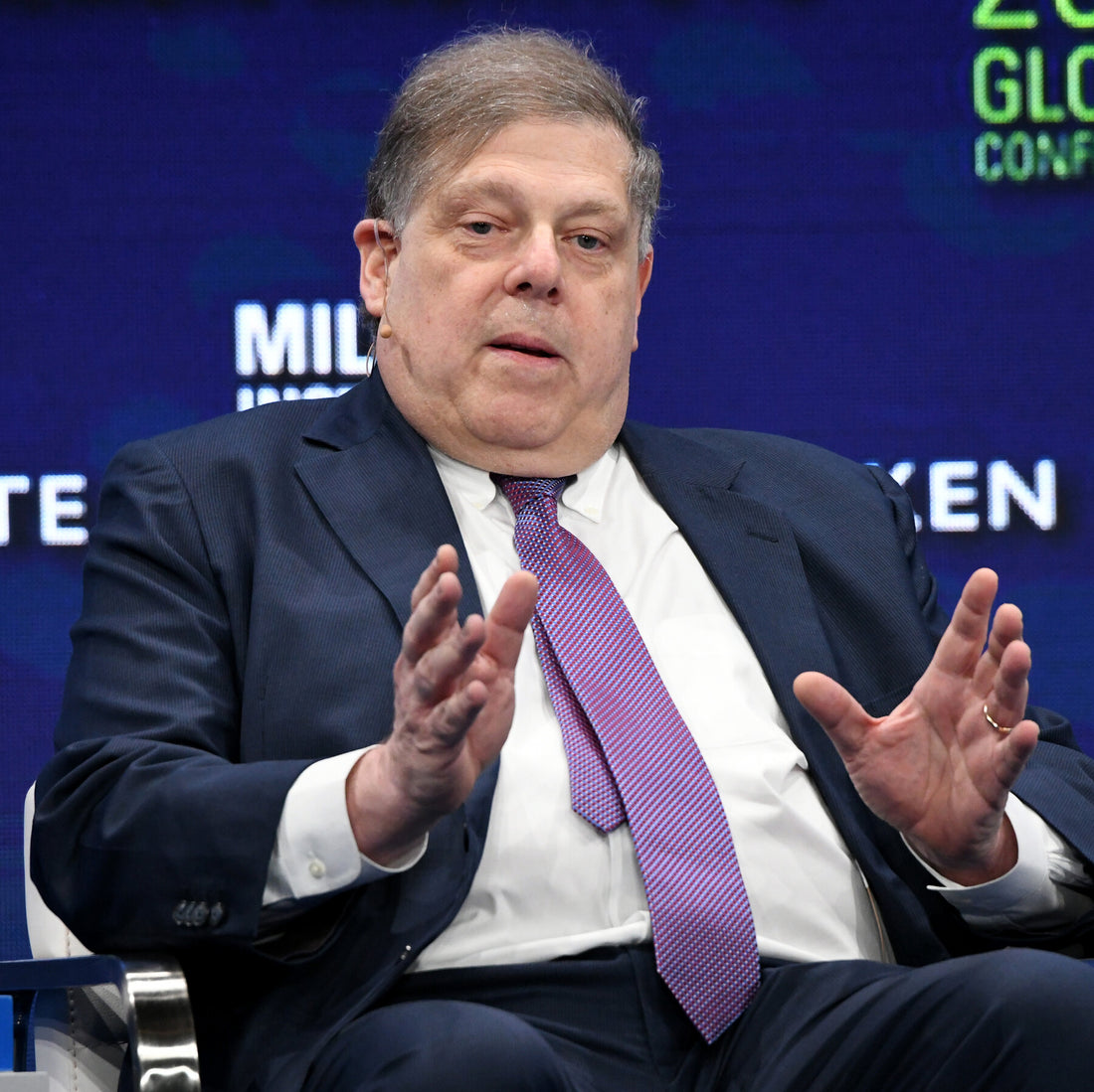 Health Dept. Plans Vaccine Poll Run by Trump Ally’s Firm