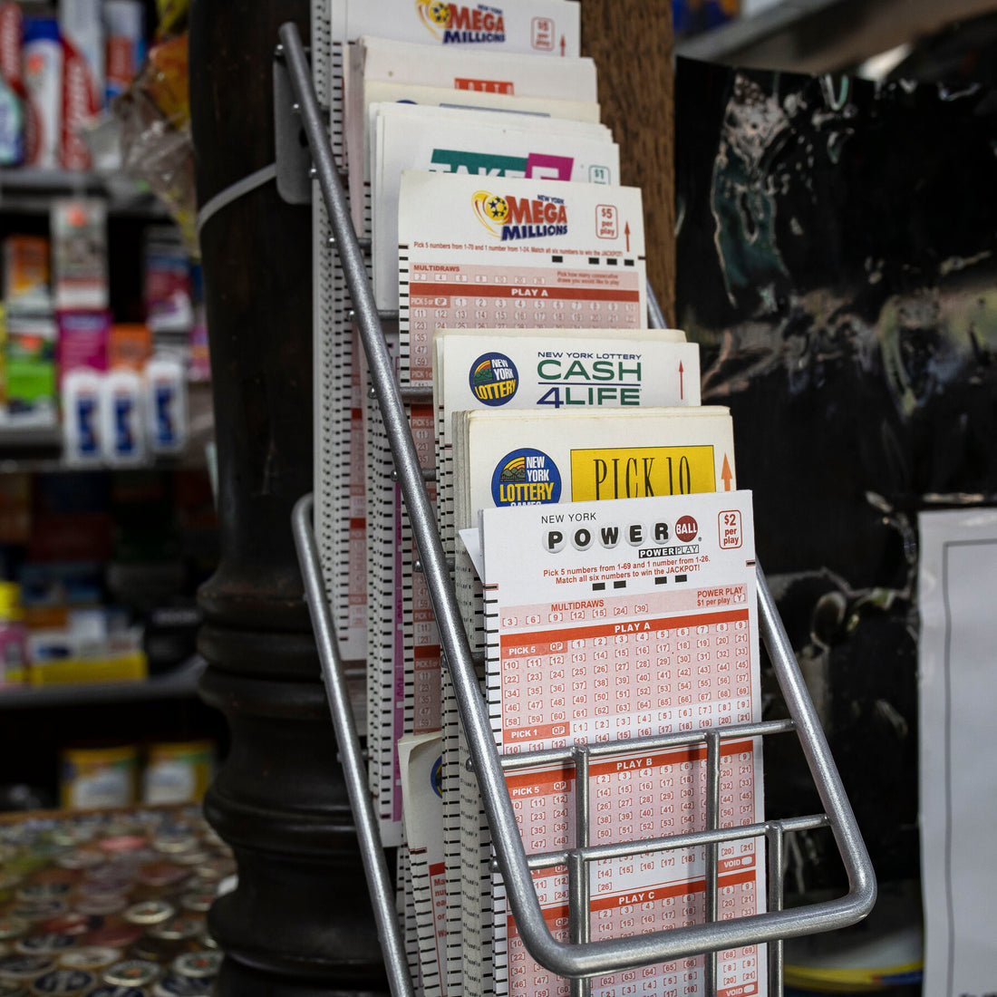 Lottery Winners Share Hard Lessons Ahead of $1.8 Billion Powerball Drawing