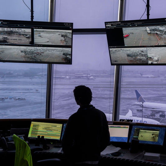 Newark Airport Crisis Has Eased but Tech and Staffing Issues Persist