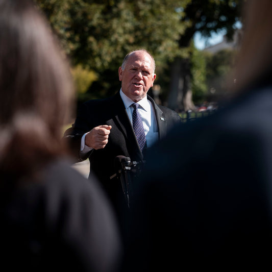 Trump Justice Dept. Closed Investigation Into Tom Homan for Accepting Bag of Cash