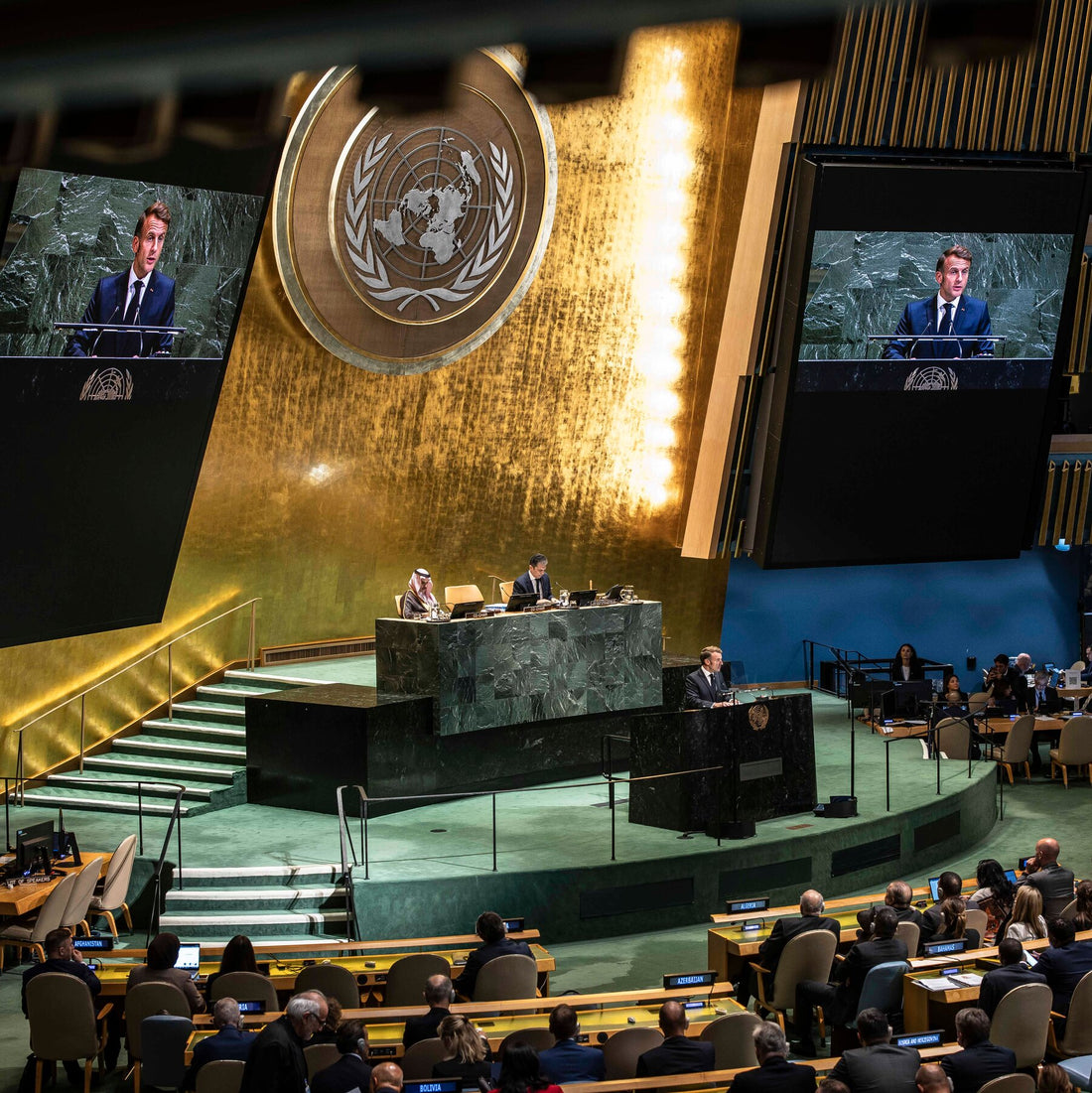 Cache of Devices Capable of Crashing Cell Network Is Found Near U.N.