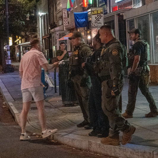 Prosecutors Fail to Secure Indictment Against Man Who Threw Sandwich at Federal Agent