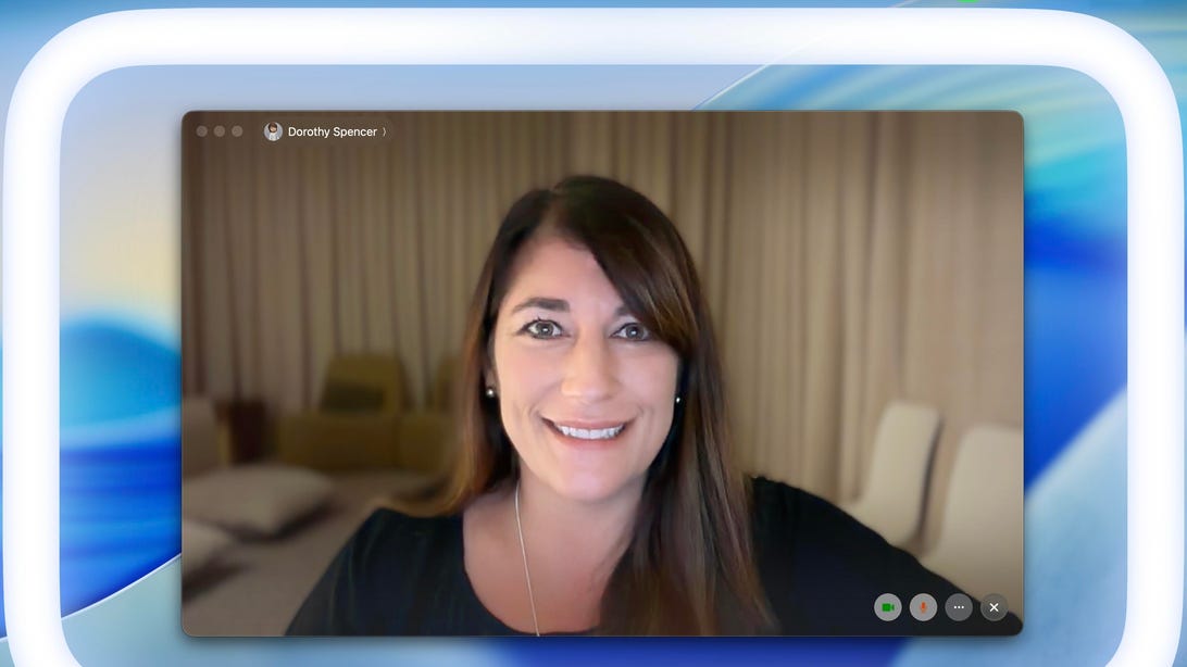 Dim Lighting? No Problem! Edge Light Serves as a Virtual Ring Light for Macs