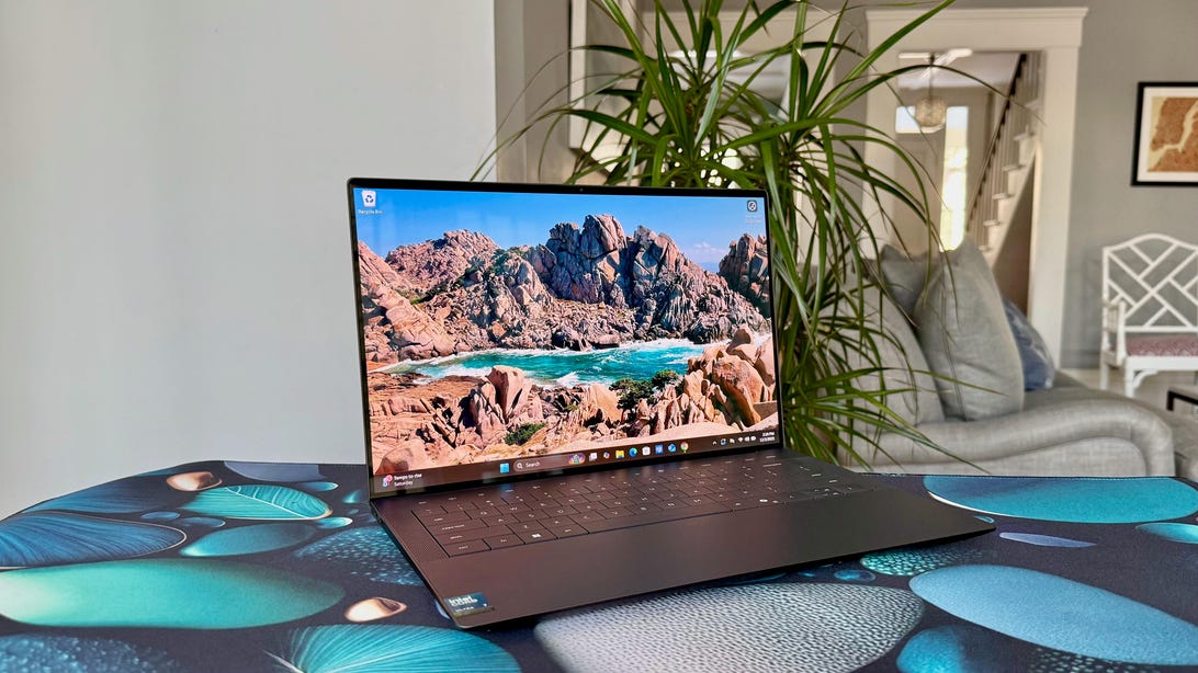 Dell 14 Premium Review: Creator Laptop That's Rock Solid to a Fault