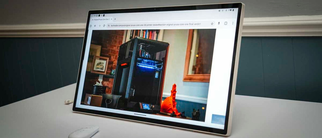 I reviewed this 25-inch portable monitor - I just wish it lived up to its huge potential