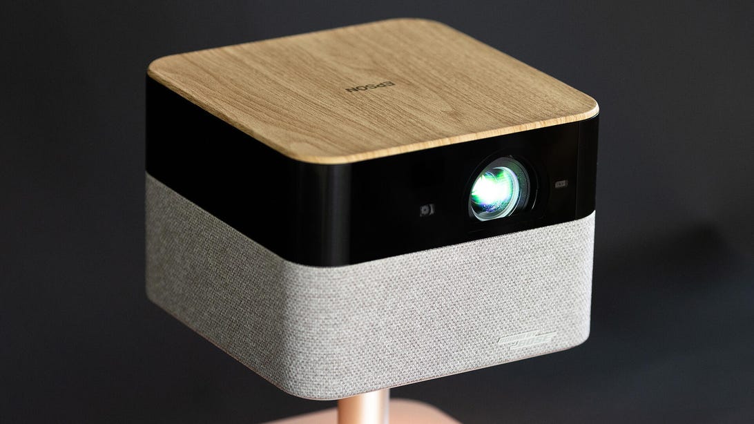 Epson Lifestudio Flex Plus Projector Review: 'I Love Lamp'