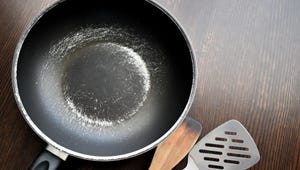 Expert Take: Never Use a Nonstick Pan To Cook These 5 Food