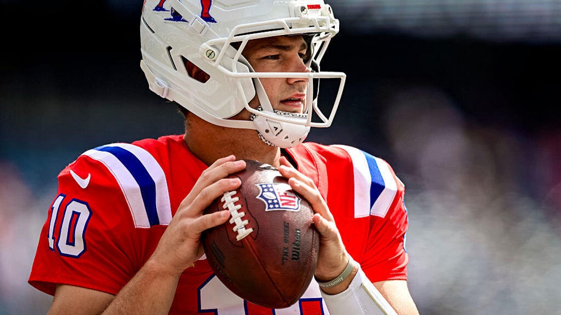 Monday Night Football: How to Watch Giants vs. Patriots, ManningCast Tonight For Free