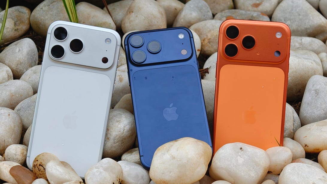 The Mystery of the iPhone 17 Pro's Missing Night Mode for Portraits