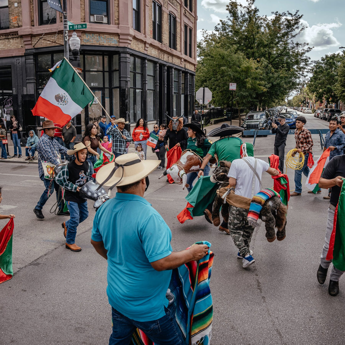 In a Chicago Neighborhood, Fear and Anger Over Trump’s ICE ‘Blitz’
