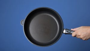 A Cooking Instructor Reveals 5 Foods You Should Never Put in a Nonstick Pan