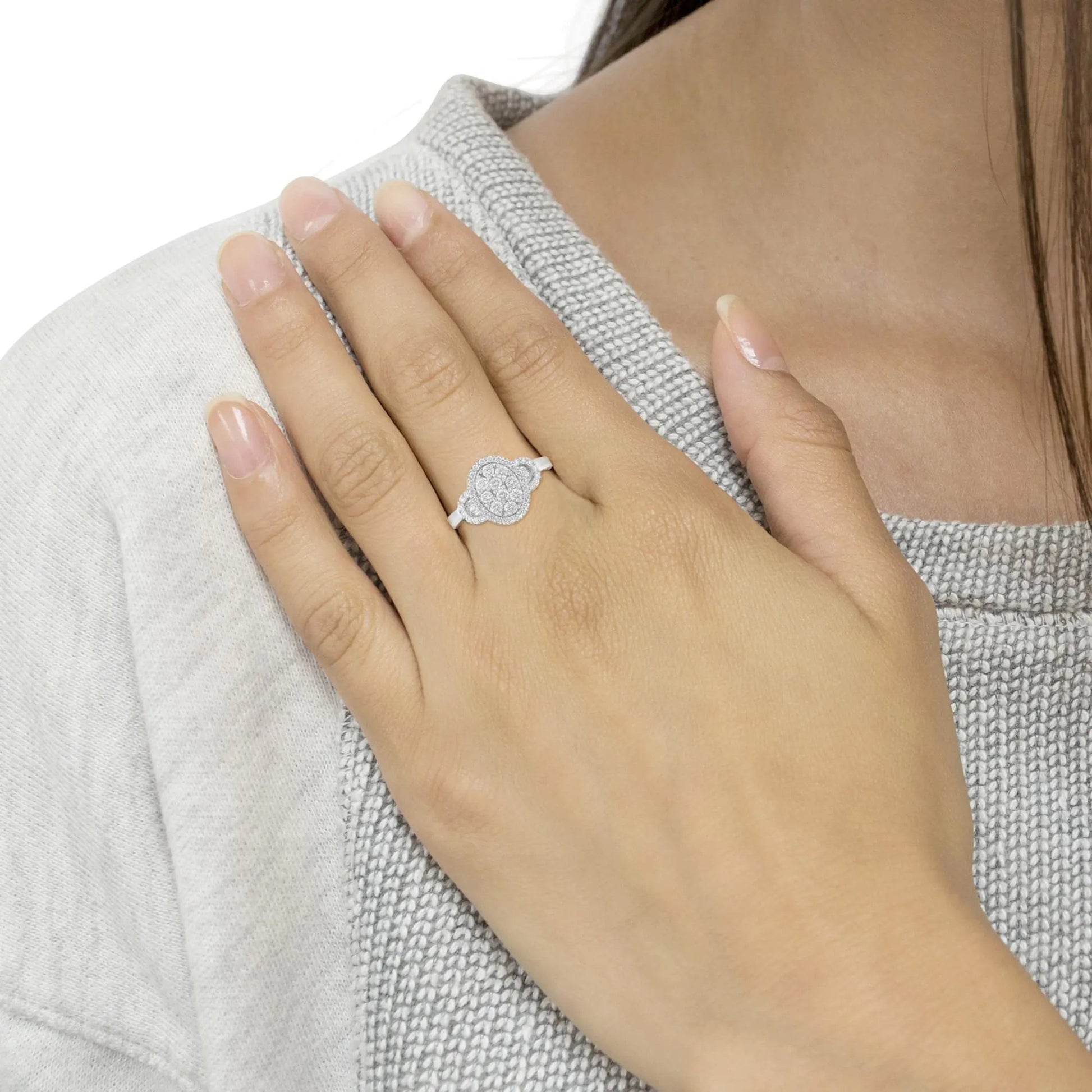 10K White Gold 1.0 Cttw Diamond Oval Cluster with Halo Vintage - Inspired Art Deco Buckle Style Statement Ring (G - H Color, SI1 - SI2 Clarity) - Anti Spier - Anti Spier - ring