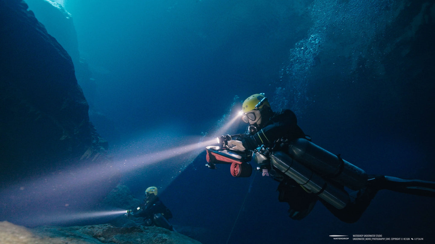 Navbow by Sublue Underwater Scooter