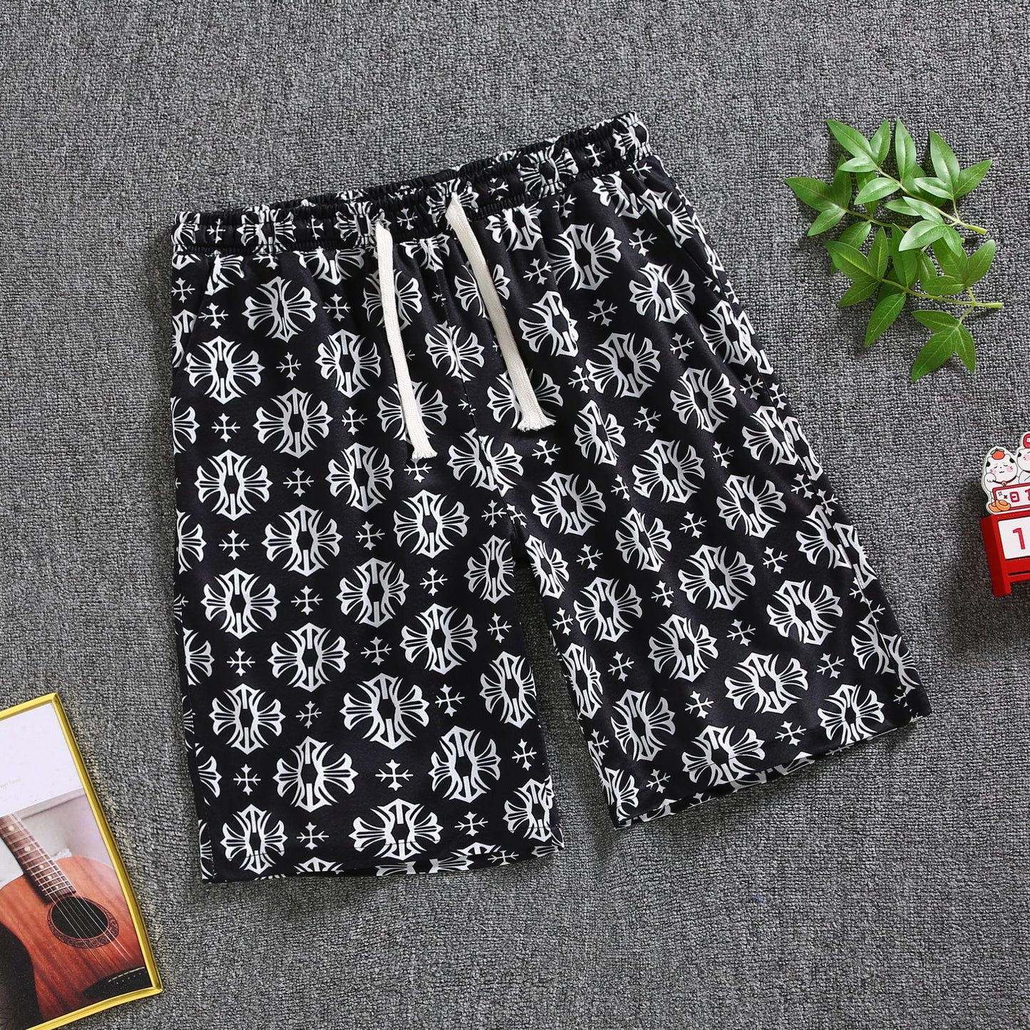 Quarter pants Men's summer beach pants Men's casual running shorts Men's 5 straight leg pants trend