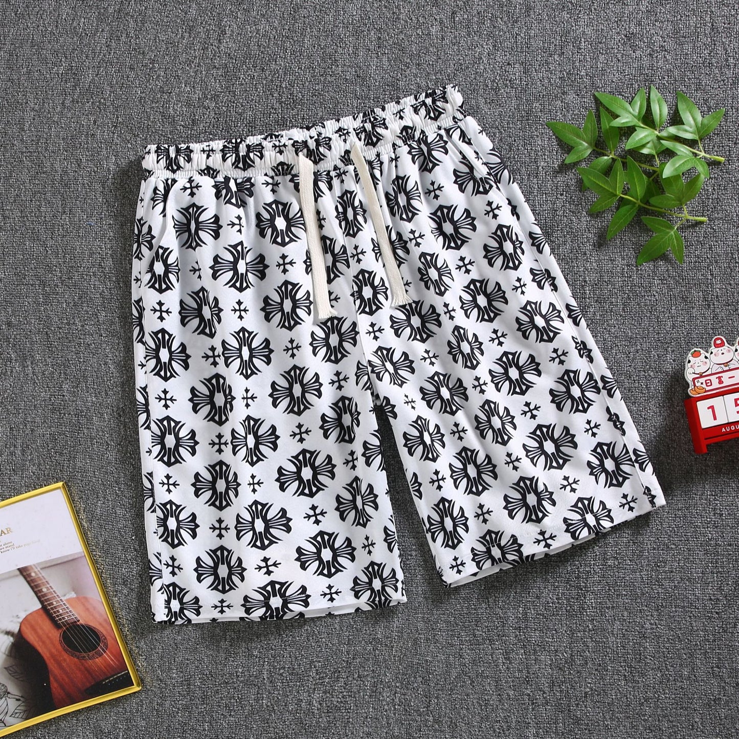 Quarter pants Men's summer beach pants Men's casual running shorts Men's 5 straight leg pants trend