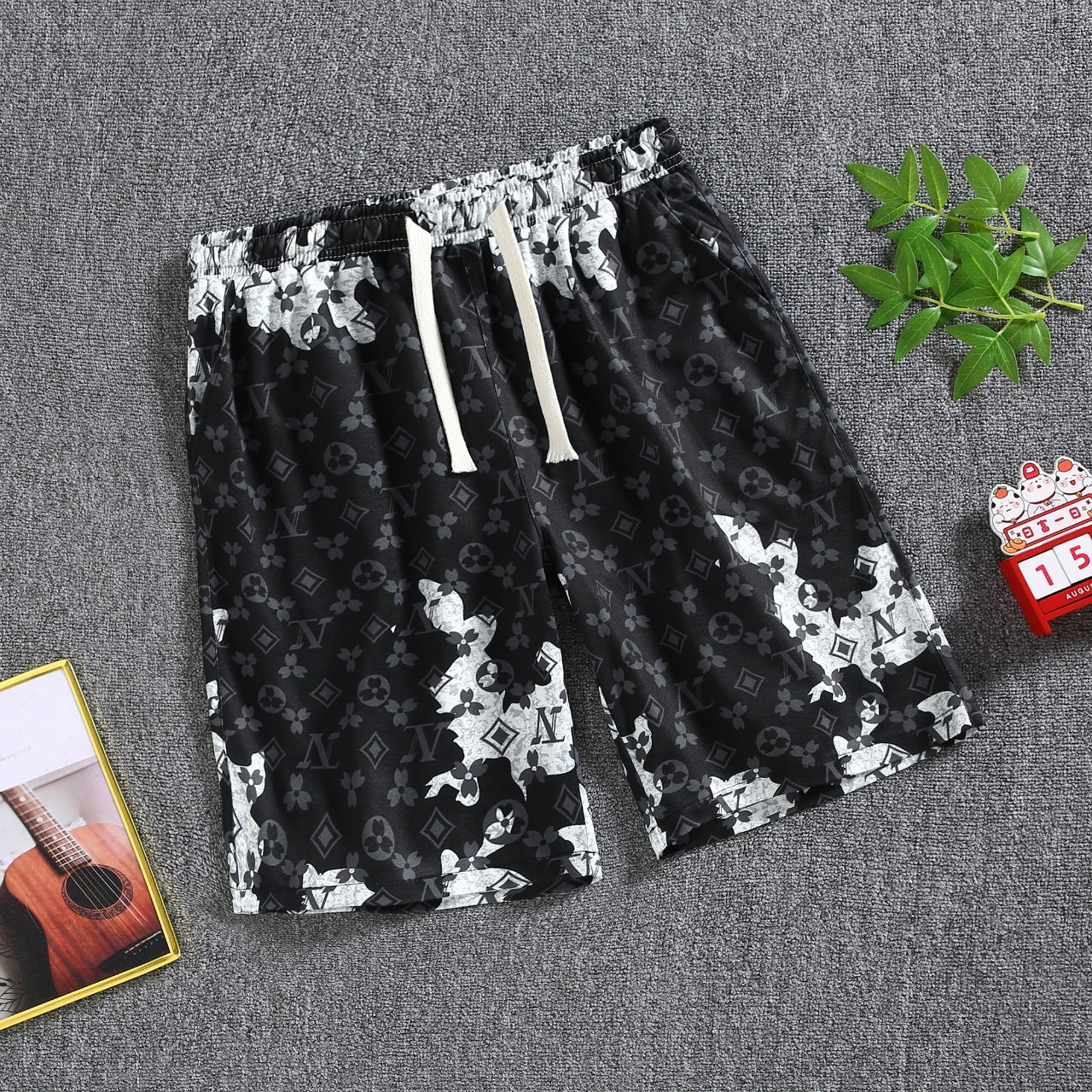 Quarter pants Men's summer beach pants Men's casual running shorts Men's 5 straight leg pants trend
