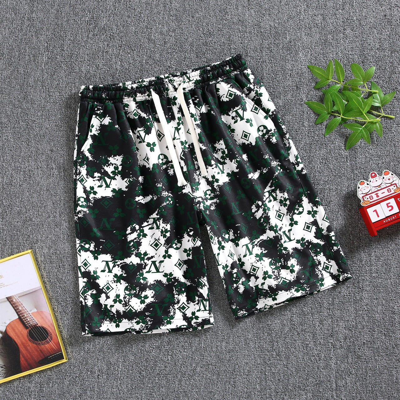 Quarter pants Men's summer beach pants Men's casual running shorts Men's 5 straight leg pants trend