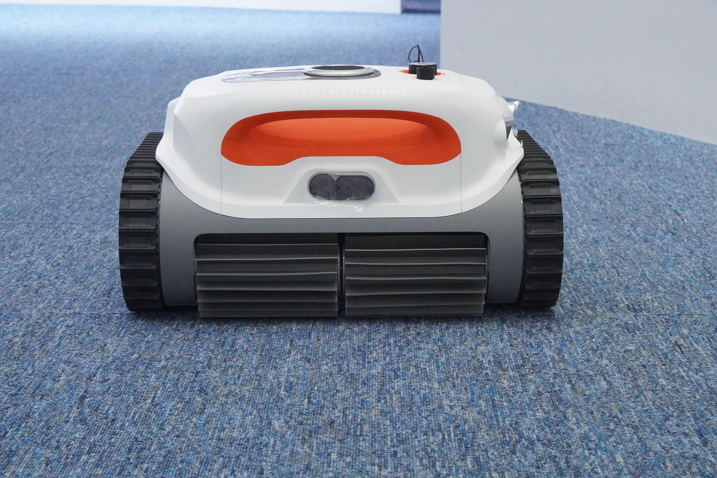 BN Pro Robotic Pool Cleaner by Sublue Underwater Scooter