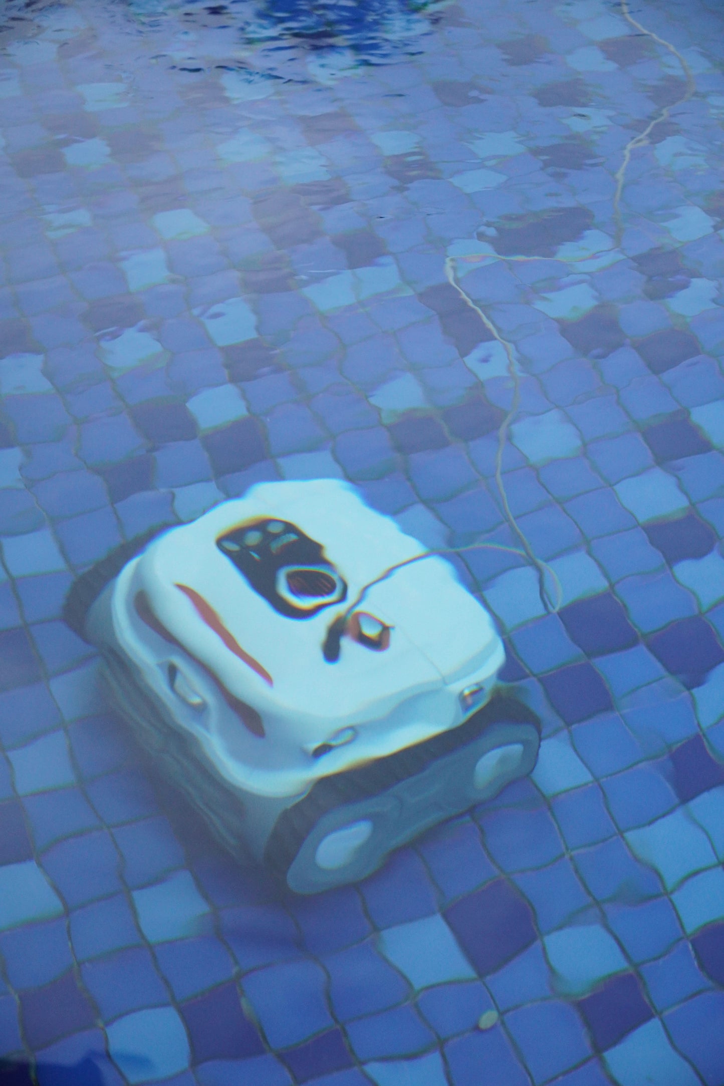 BN Pro Robotic Pool Cleaner by Sublue Underwater Scooter