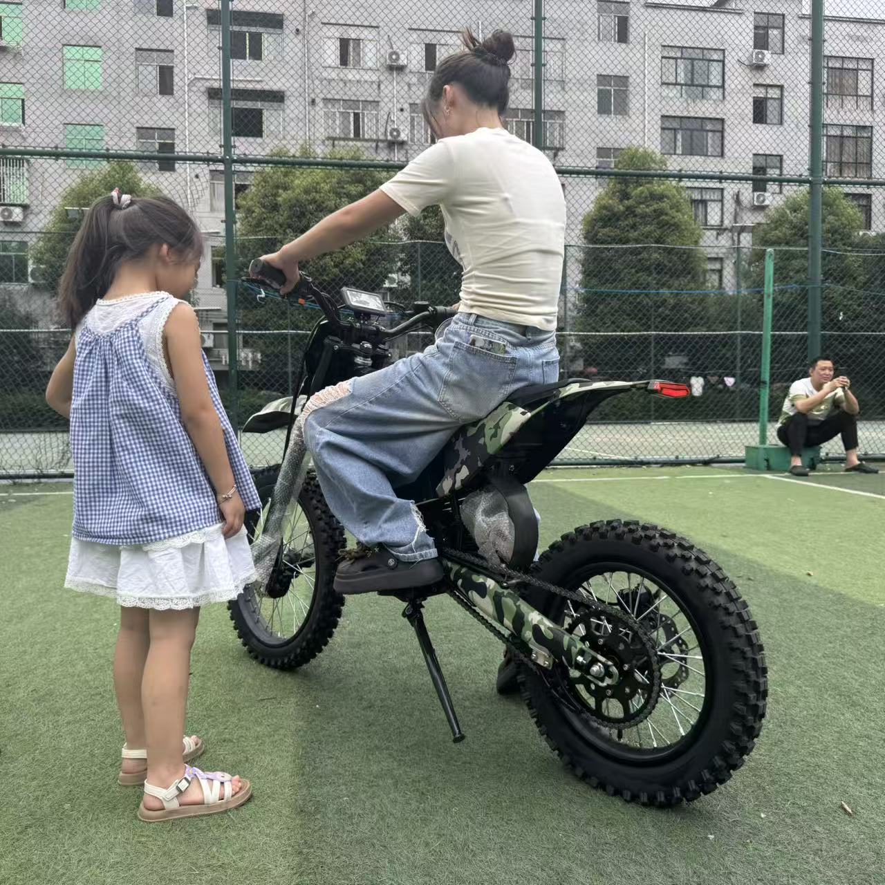 OEM Electric Mini Dirt Bike 70km/h Off-Road Pit Motorcycle 60V72V Voltage Motorcycles & Scooterslithium Battery Electric