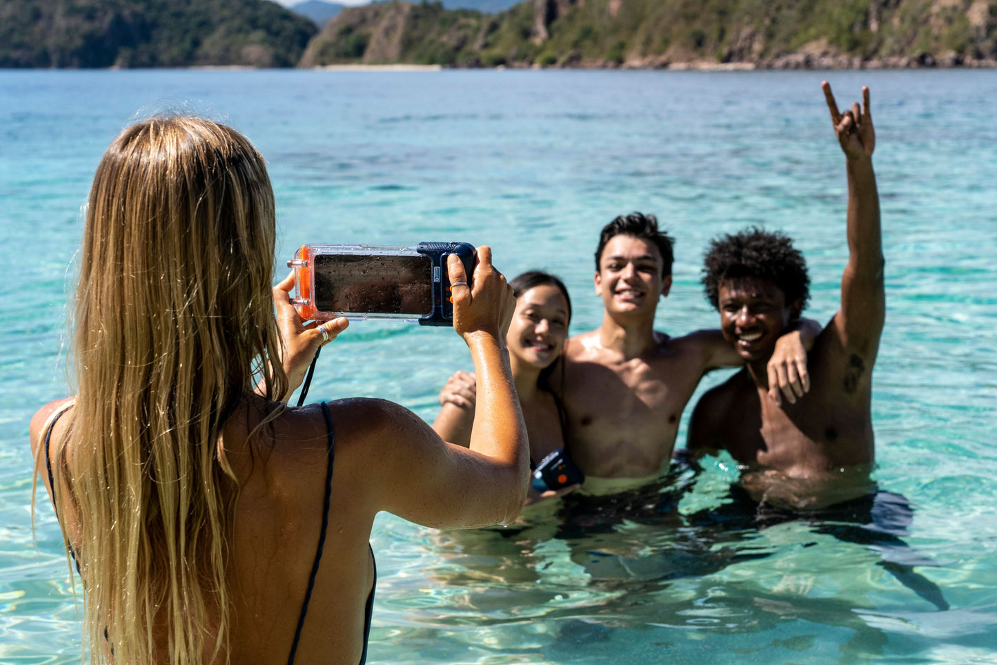 H1+ Smart Waterproof Phone Case by Sublue Underwater Scooter