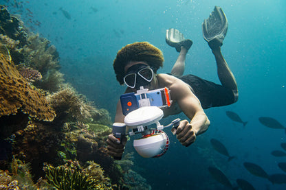 H1+ Smart Waterproof Phone Case by Sublue Underwater Scooter