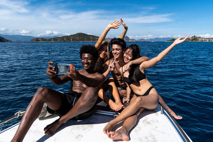 H1+ Smart Waterproof Phone Case by Sublue Underwater Scooter