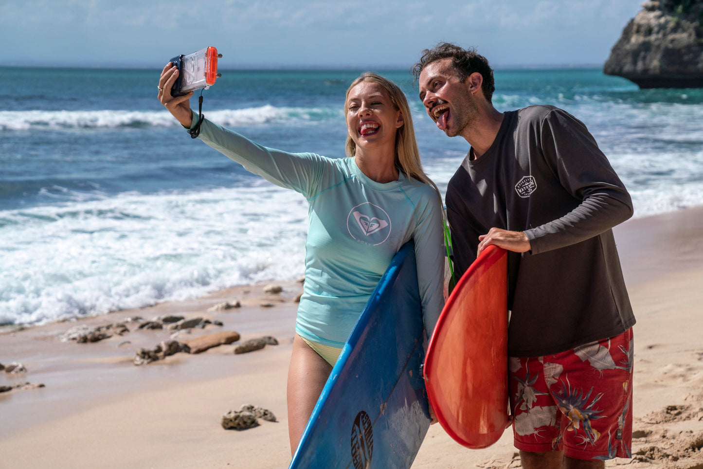 H1+ Smart Waterproof Phone Case by Sublue Underwater Scooter