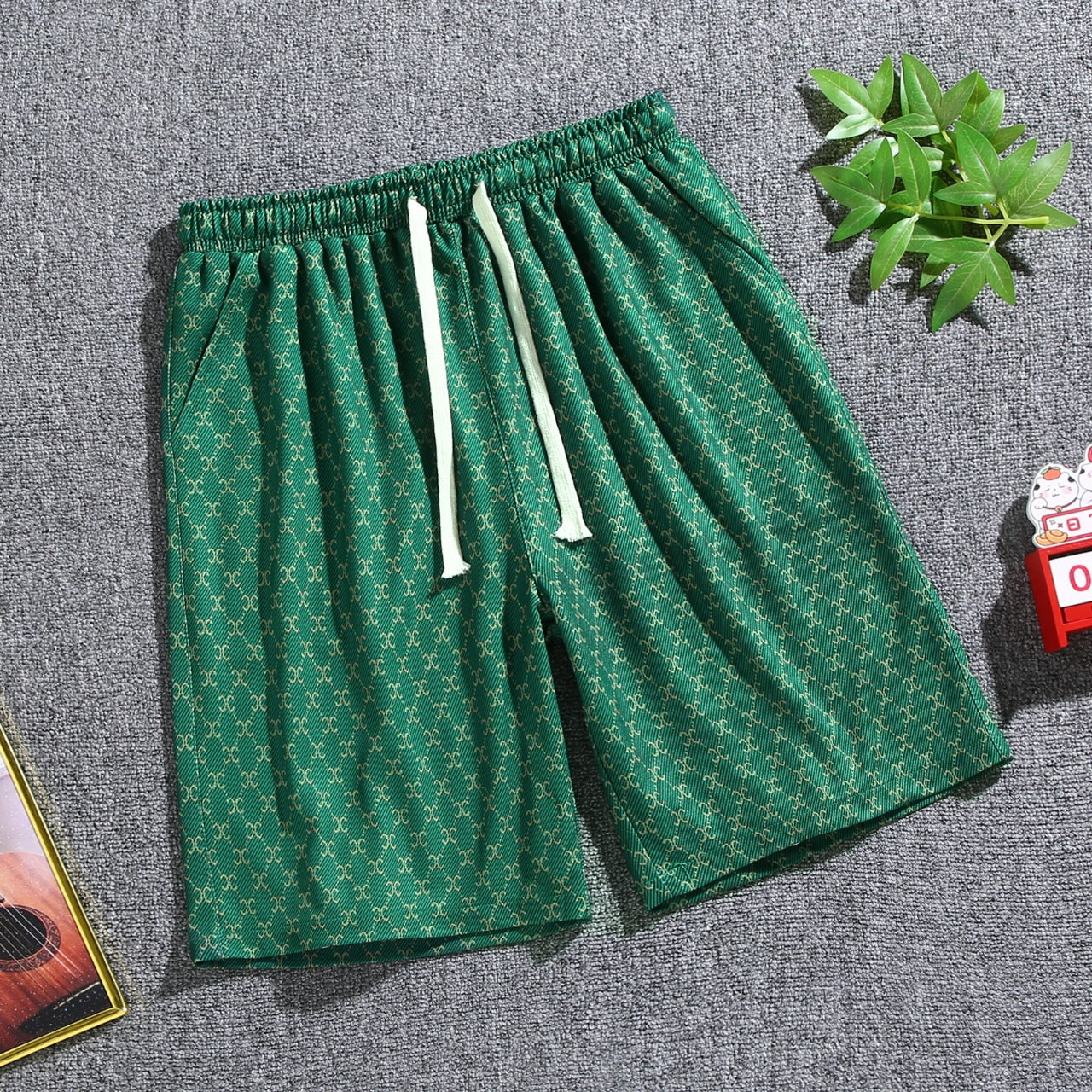 Quarter pants Men's summer beach pants Men's casual running shorts Men's 5 straight leg pants trend