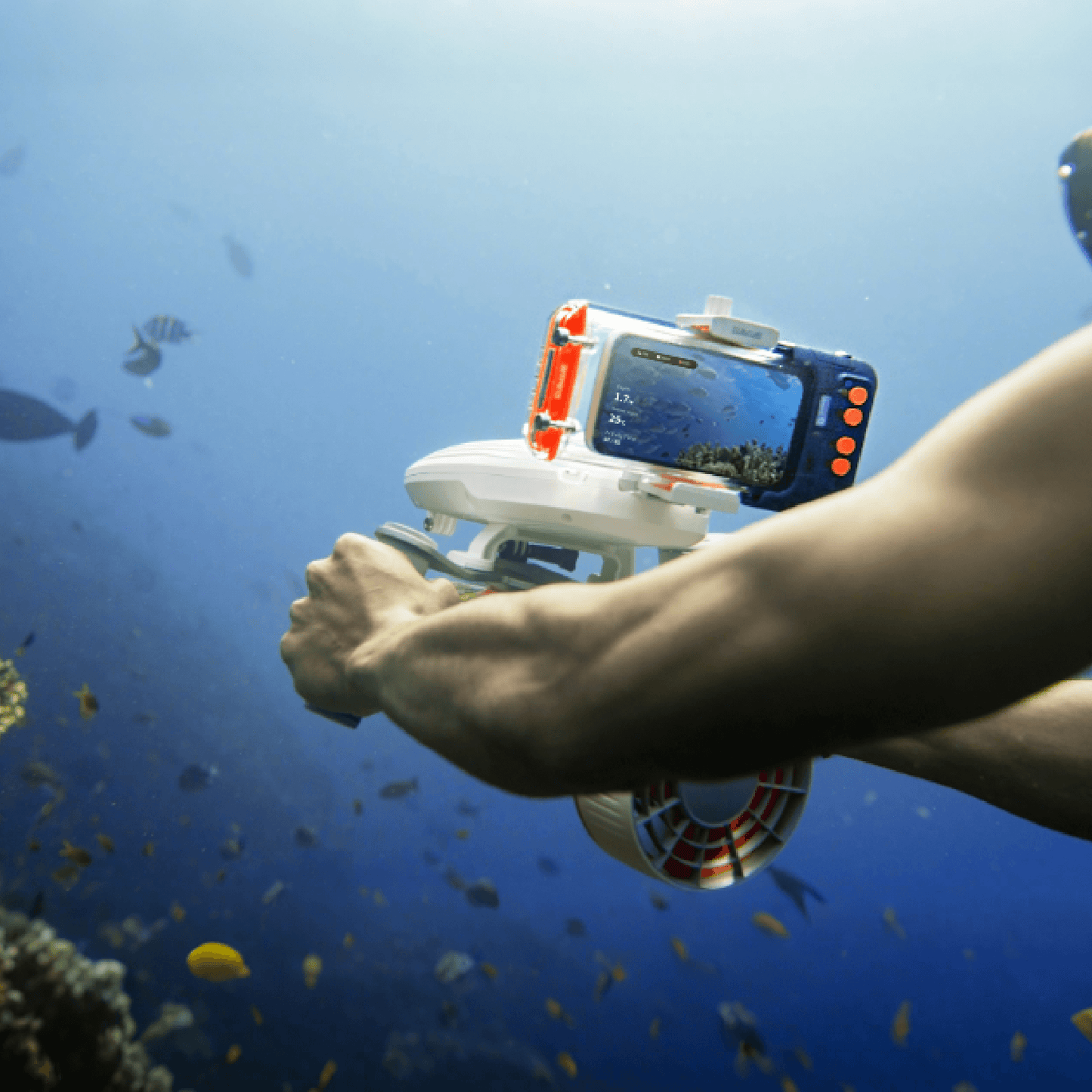 H1+ Smart Waterproof Phone Case by Sublue Underwater Scooter