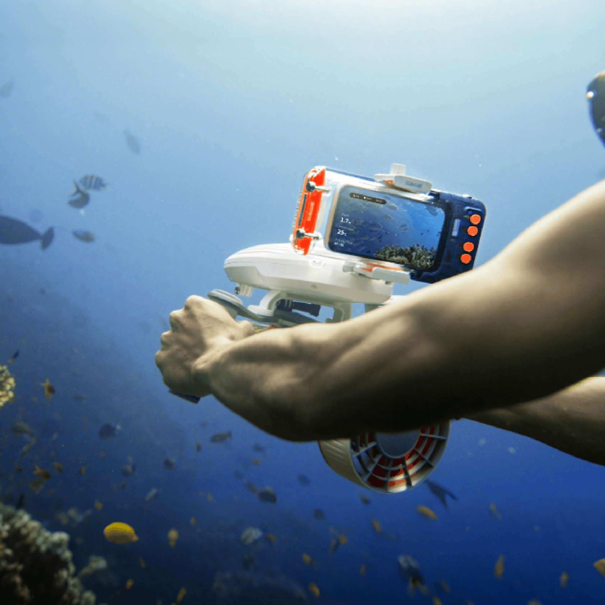H1+ Smart Waterproof Phone Case by Sublue Underwater Scooter