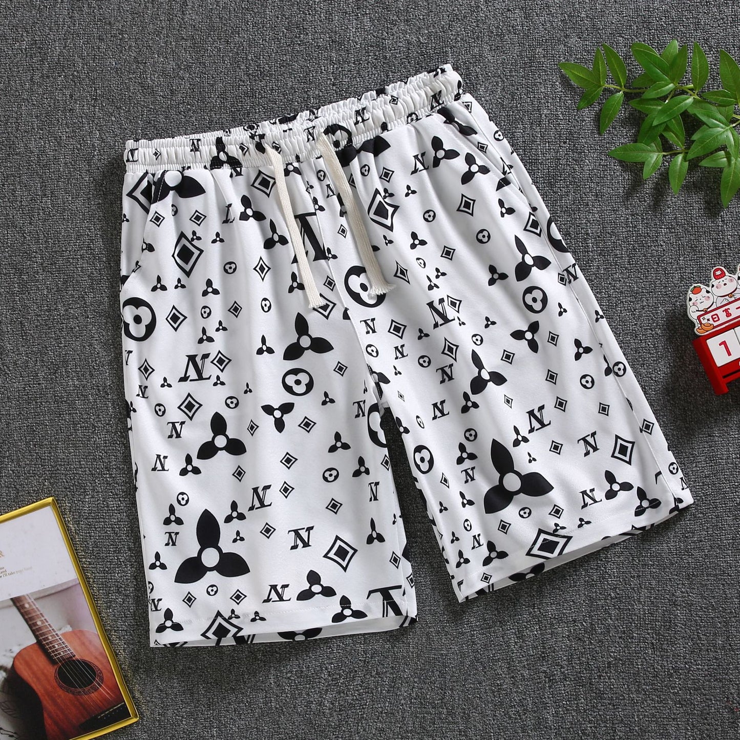 Quarter pants Men's summer beach pants Men's casual running shorts Men's 5 straight leg pants trend