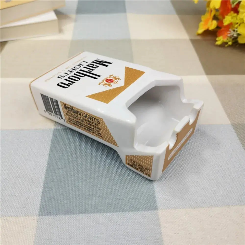 Retro Ceramic Cigarette Case Ashtray